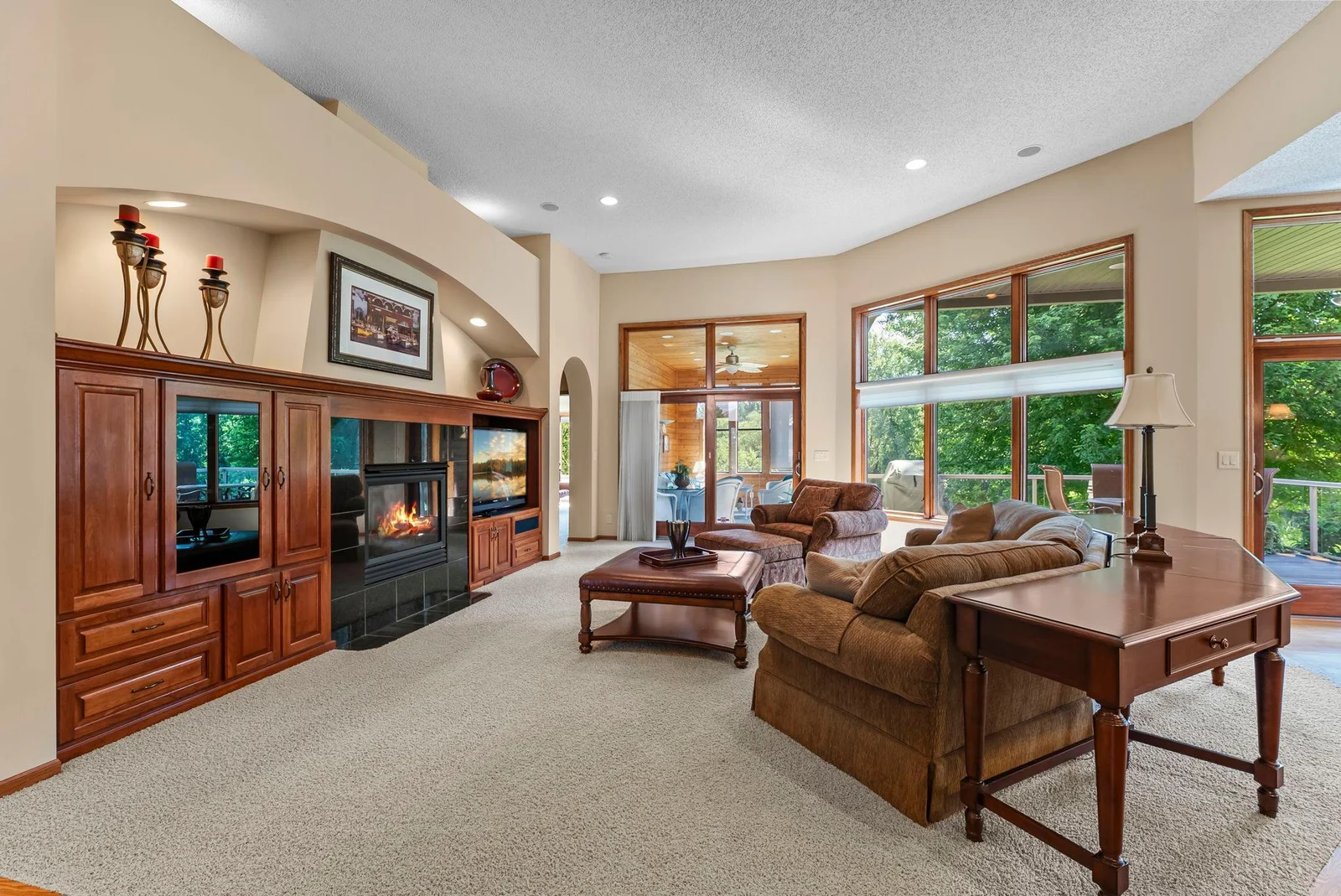 24-web-or-mls-11879 Flanders Cir NE-41 (2).jpg