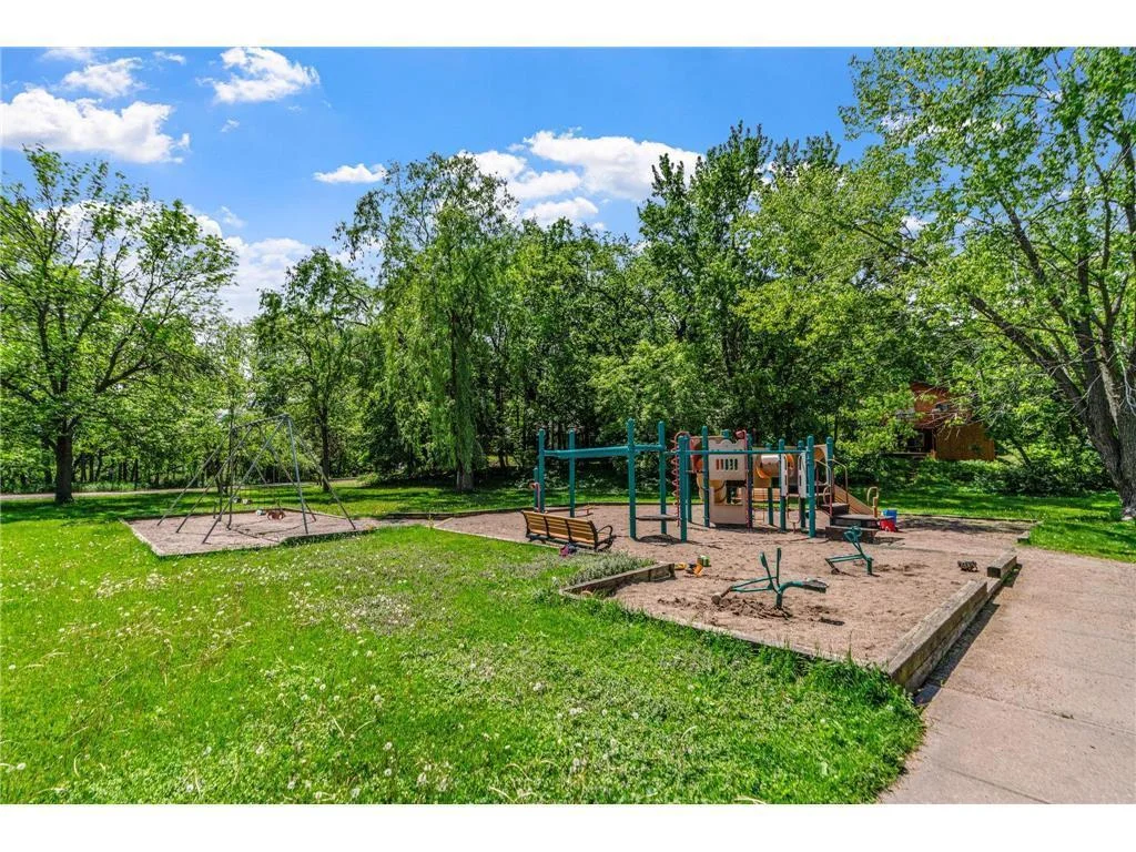 Birchwood Village Amenities