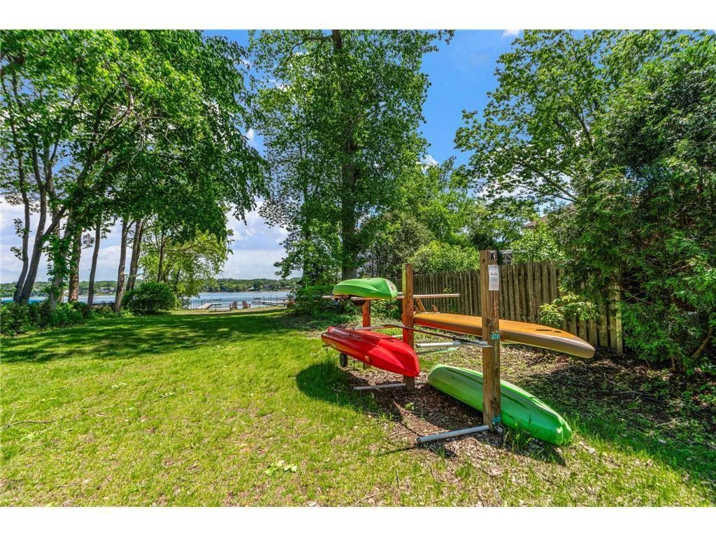 Birchwood Village amenities