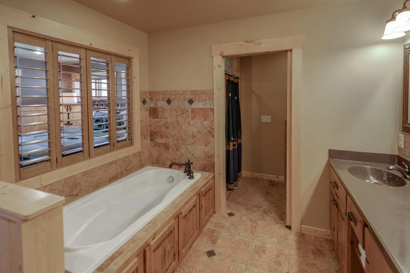En Suite Bath - Upper
