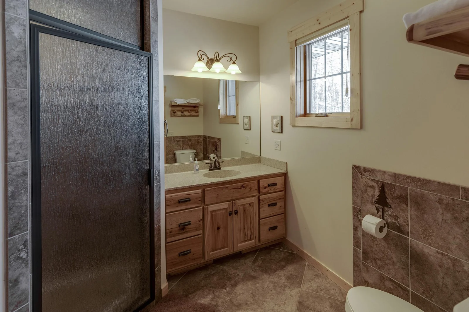 En suite Bath