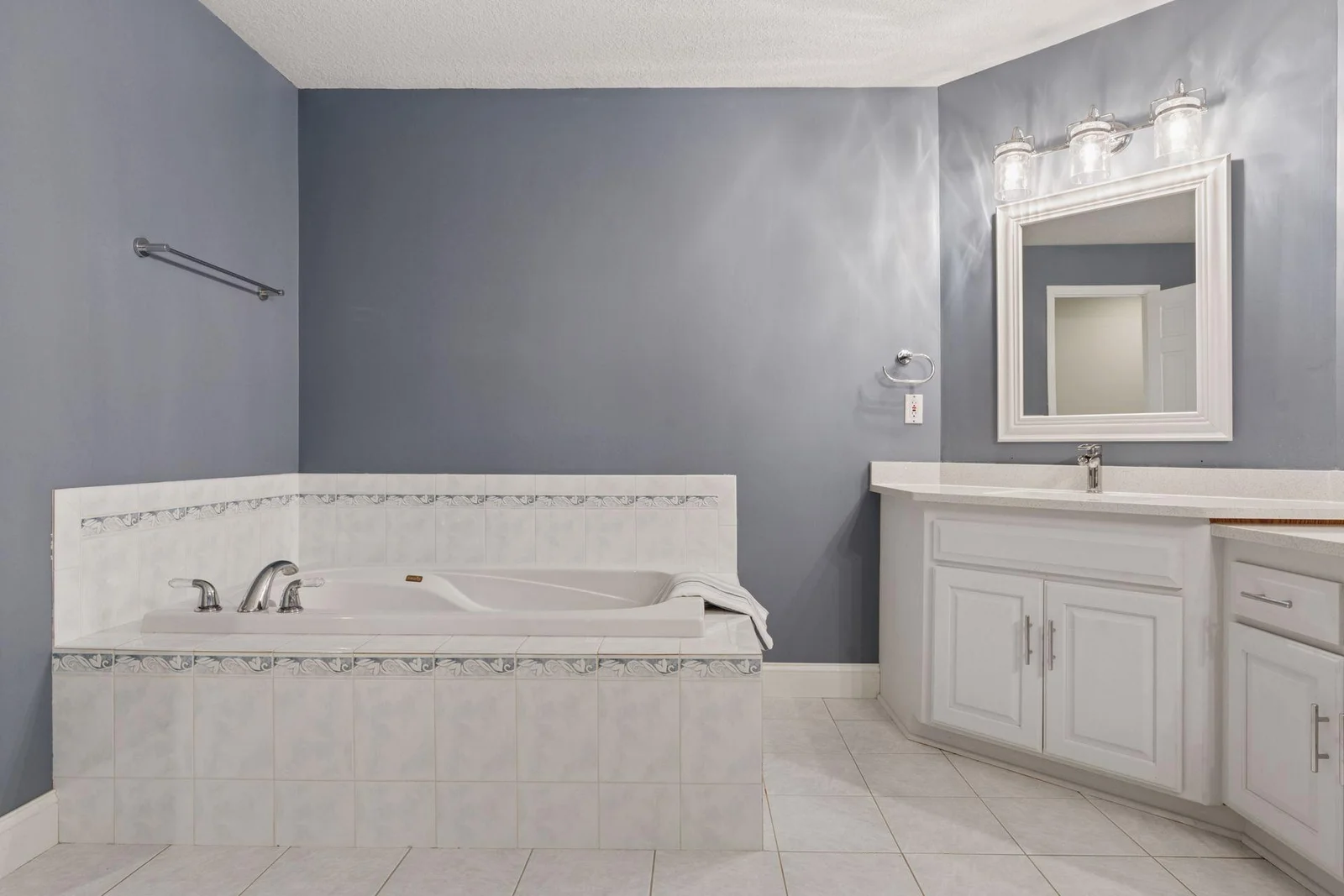 Tub with tile surround