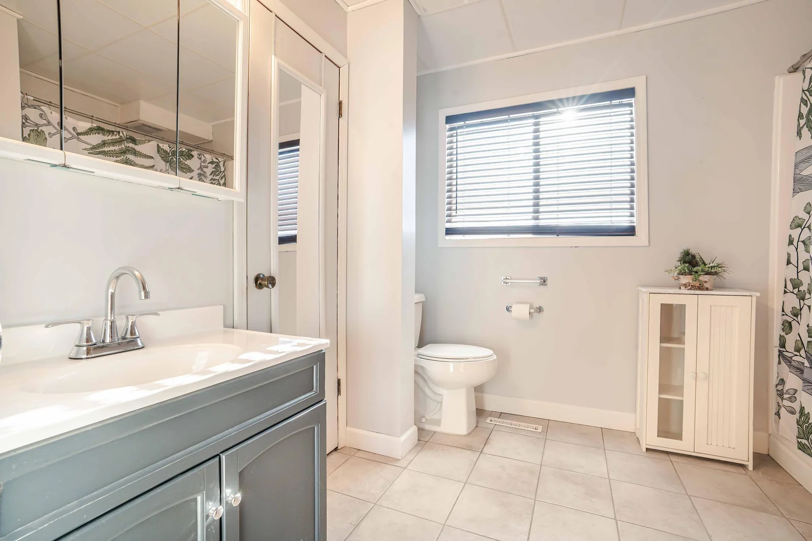 Primary Suite Full Bath