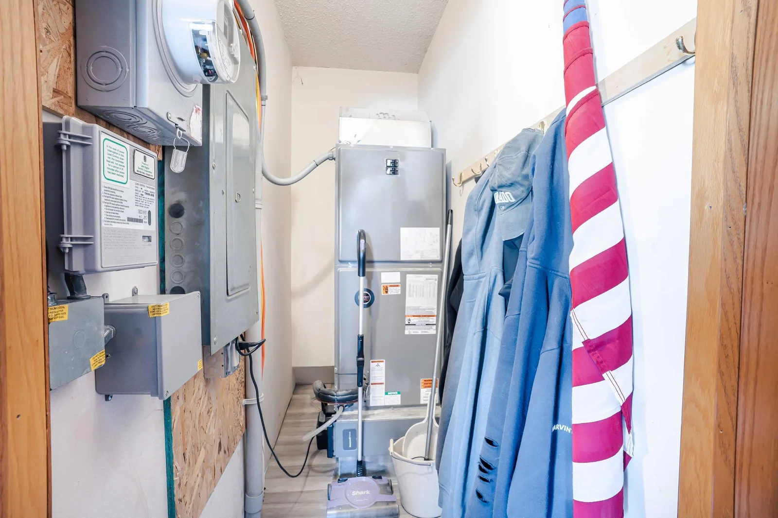 Furnace and crawl space