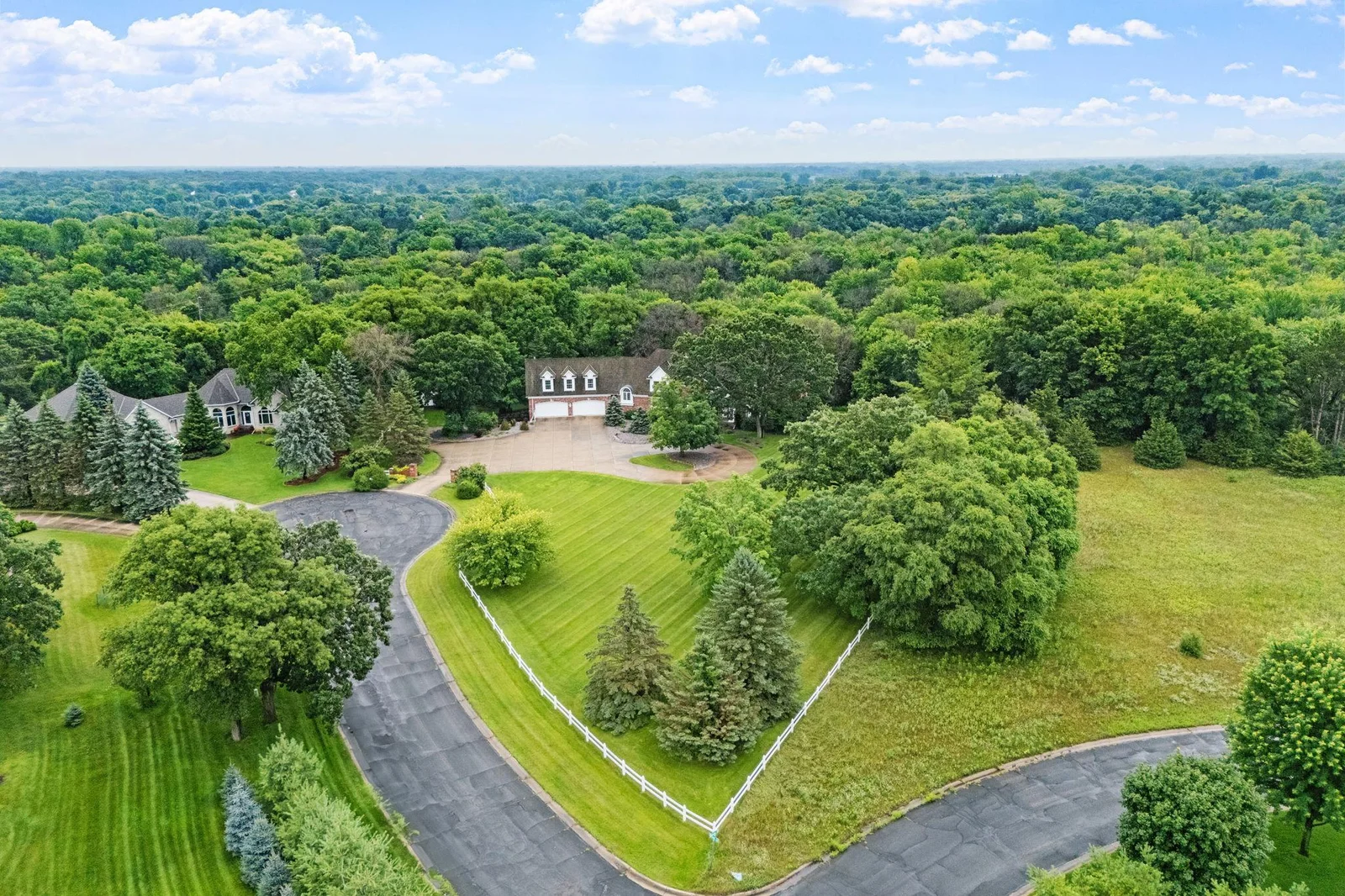29-web-or-mls-4680 152nd Ct-4.jpg