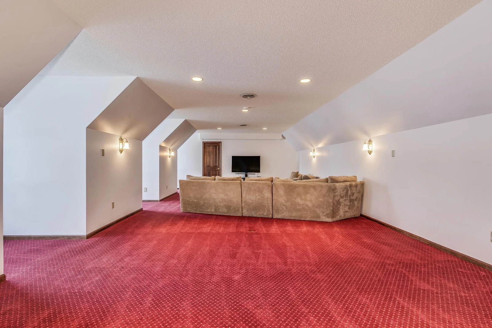 2nd Floor Recreation Room