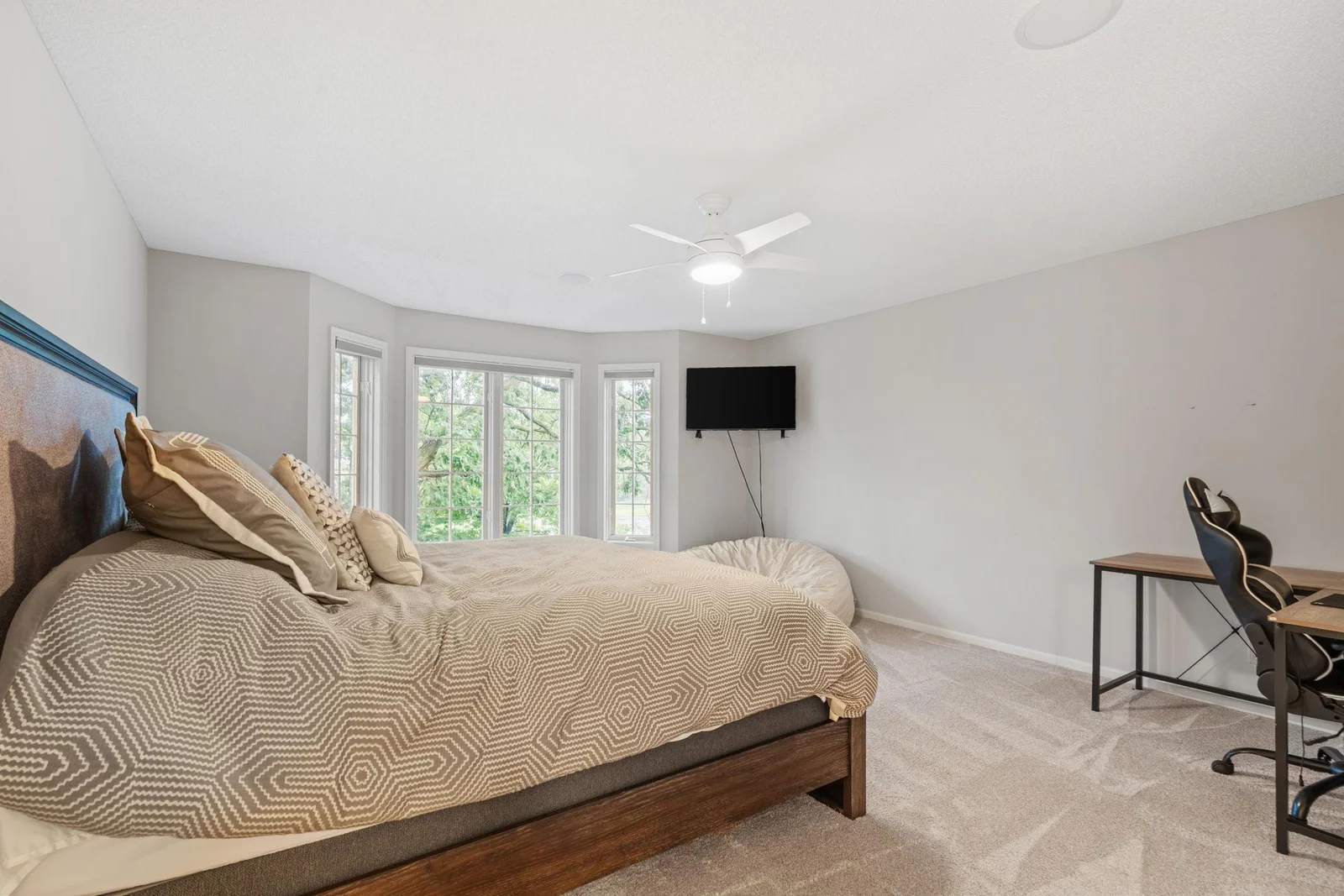 Upper Level Bedroom With Walk-In Closet & Bathroom