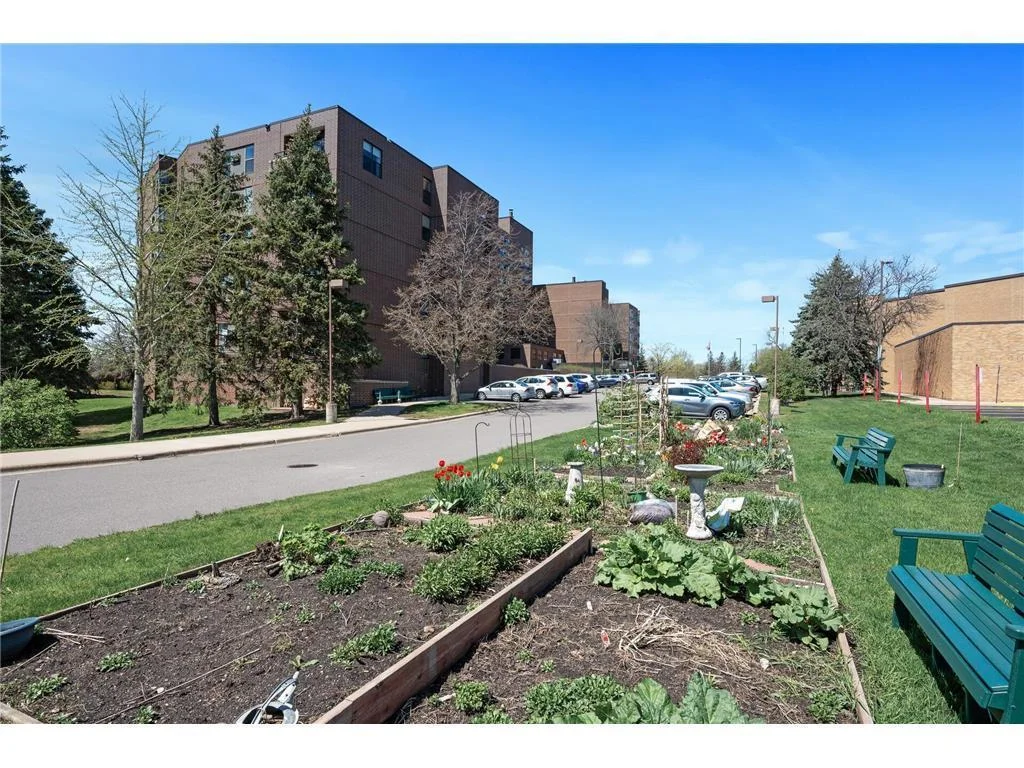 Community Garden!