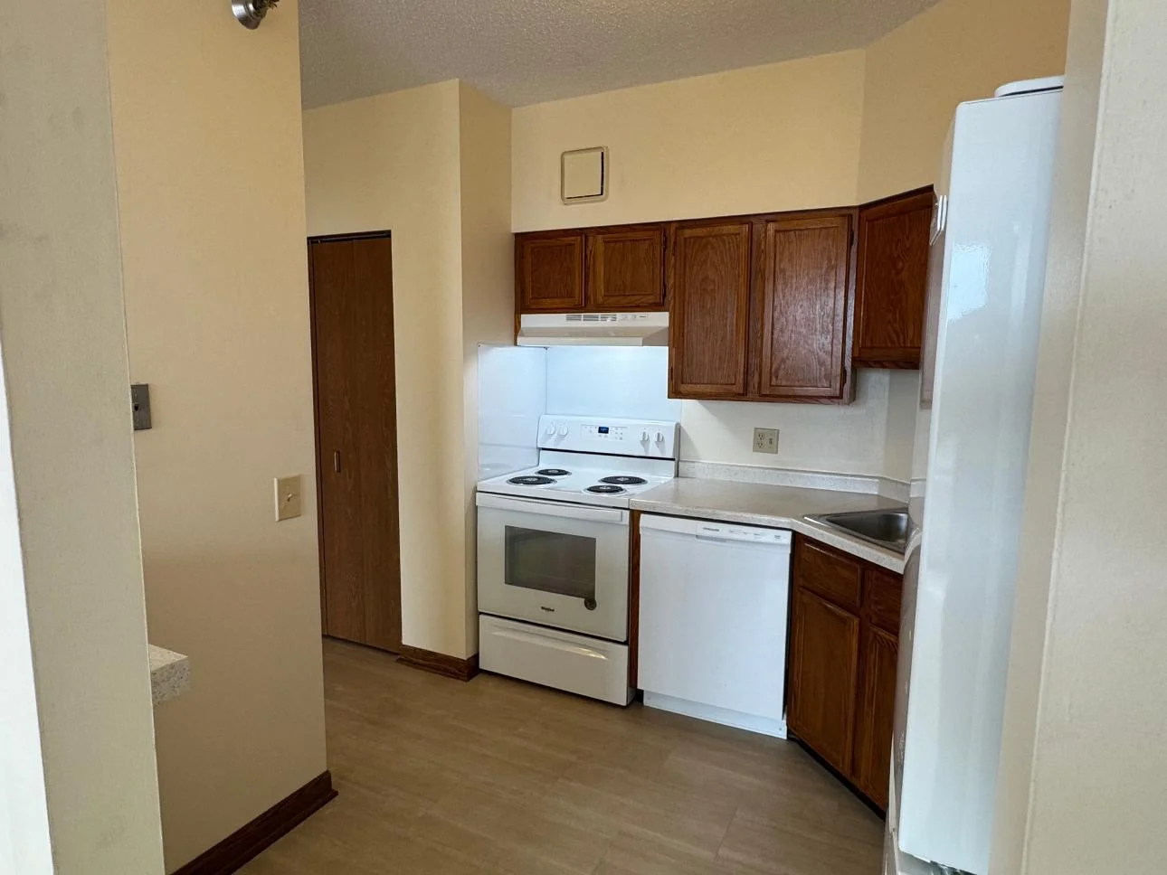New stove & Refridgerator