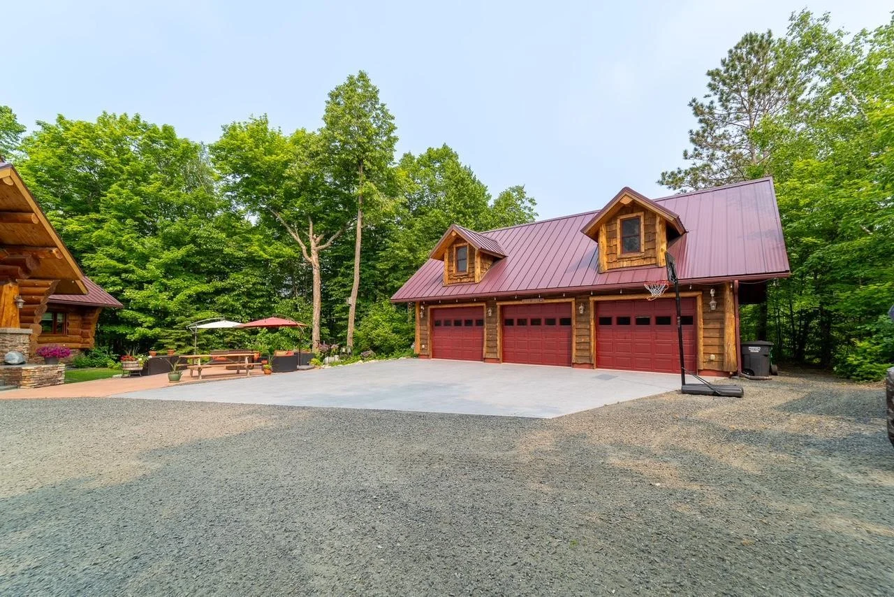 Three stall garage
