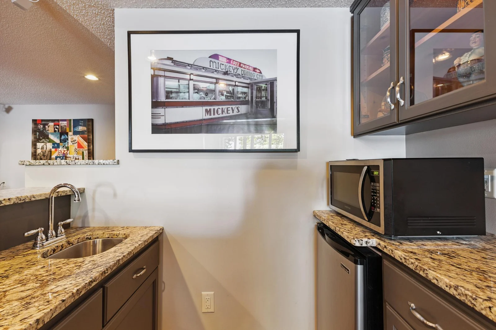 Wet bar for convenience