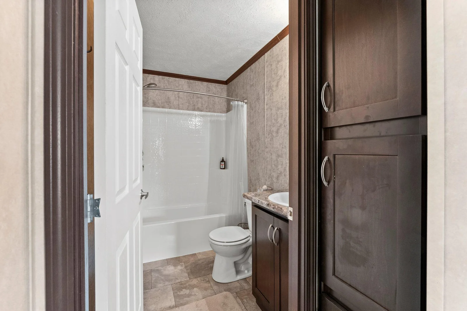 46-web-or-mls-66 Kelly Rd-118.jpg