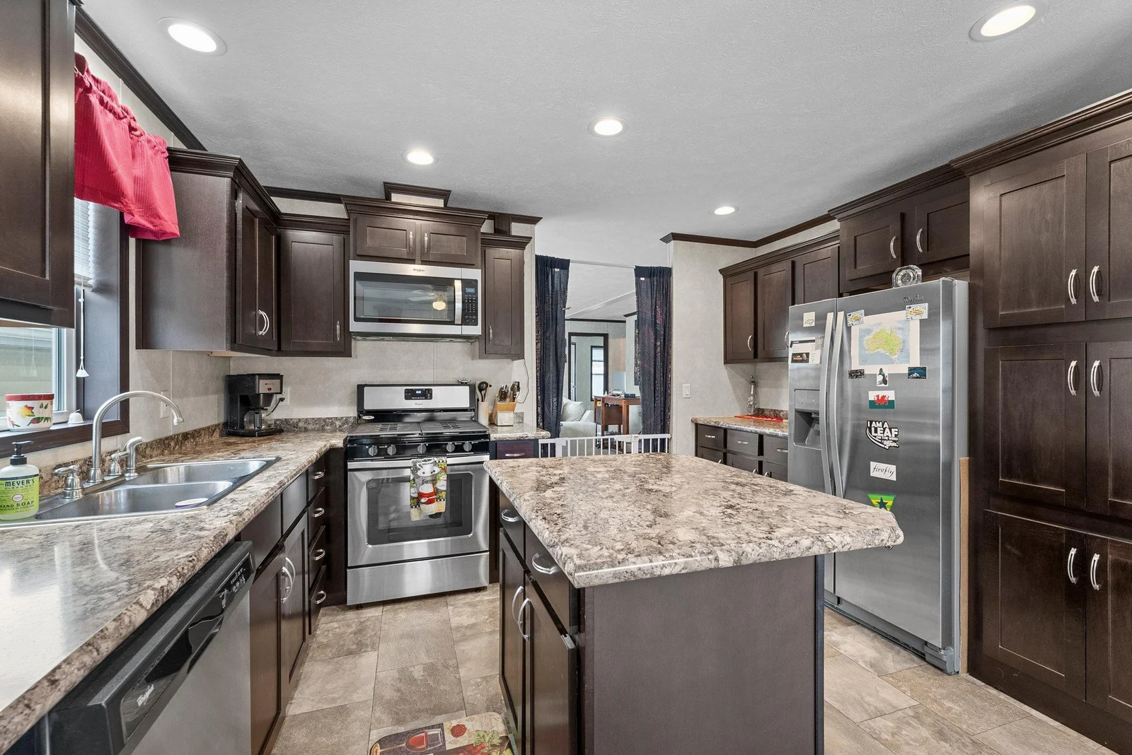 22-web-or-mls-66 Kelly Rd-35.jpg