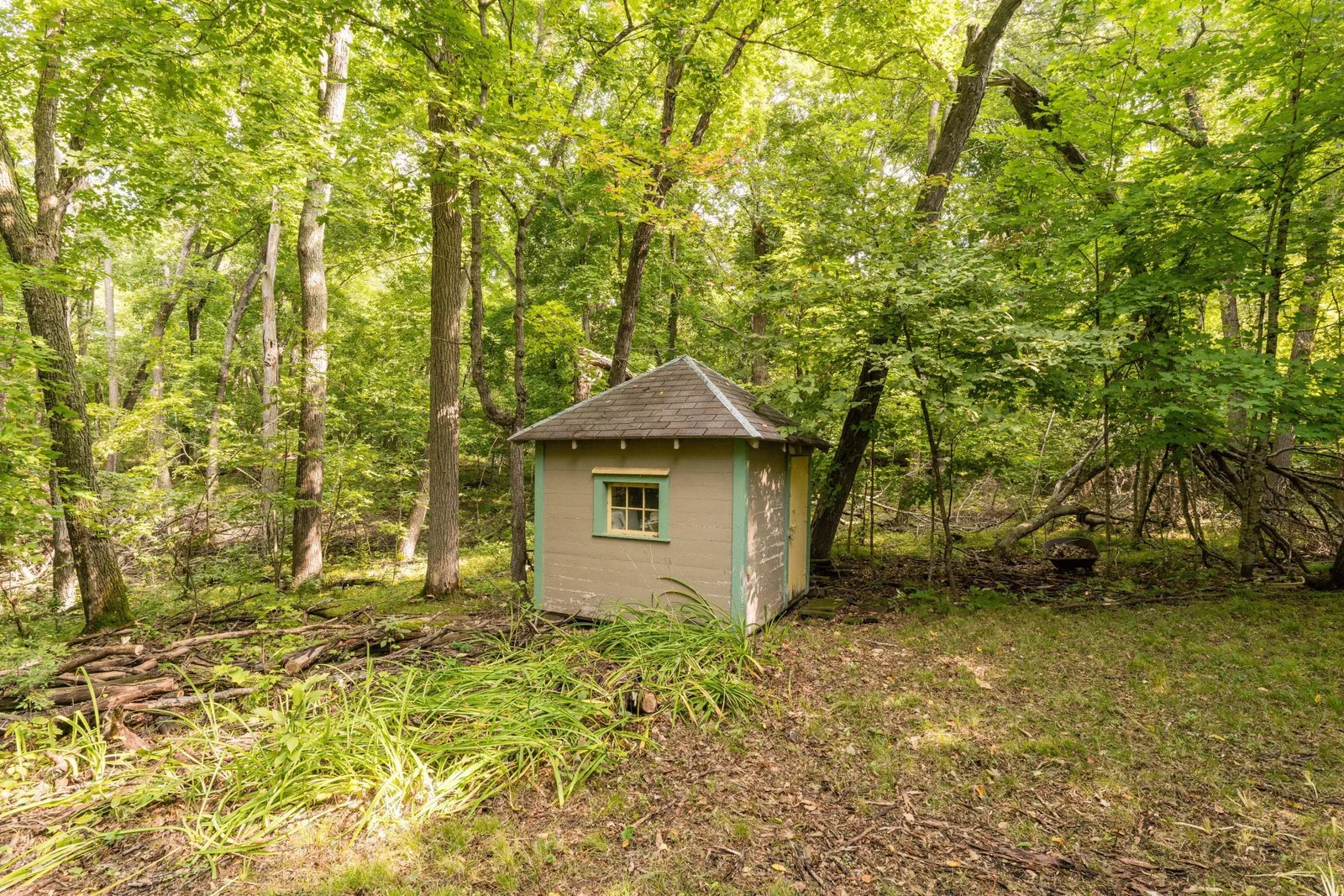 outbuilding