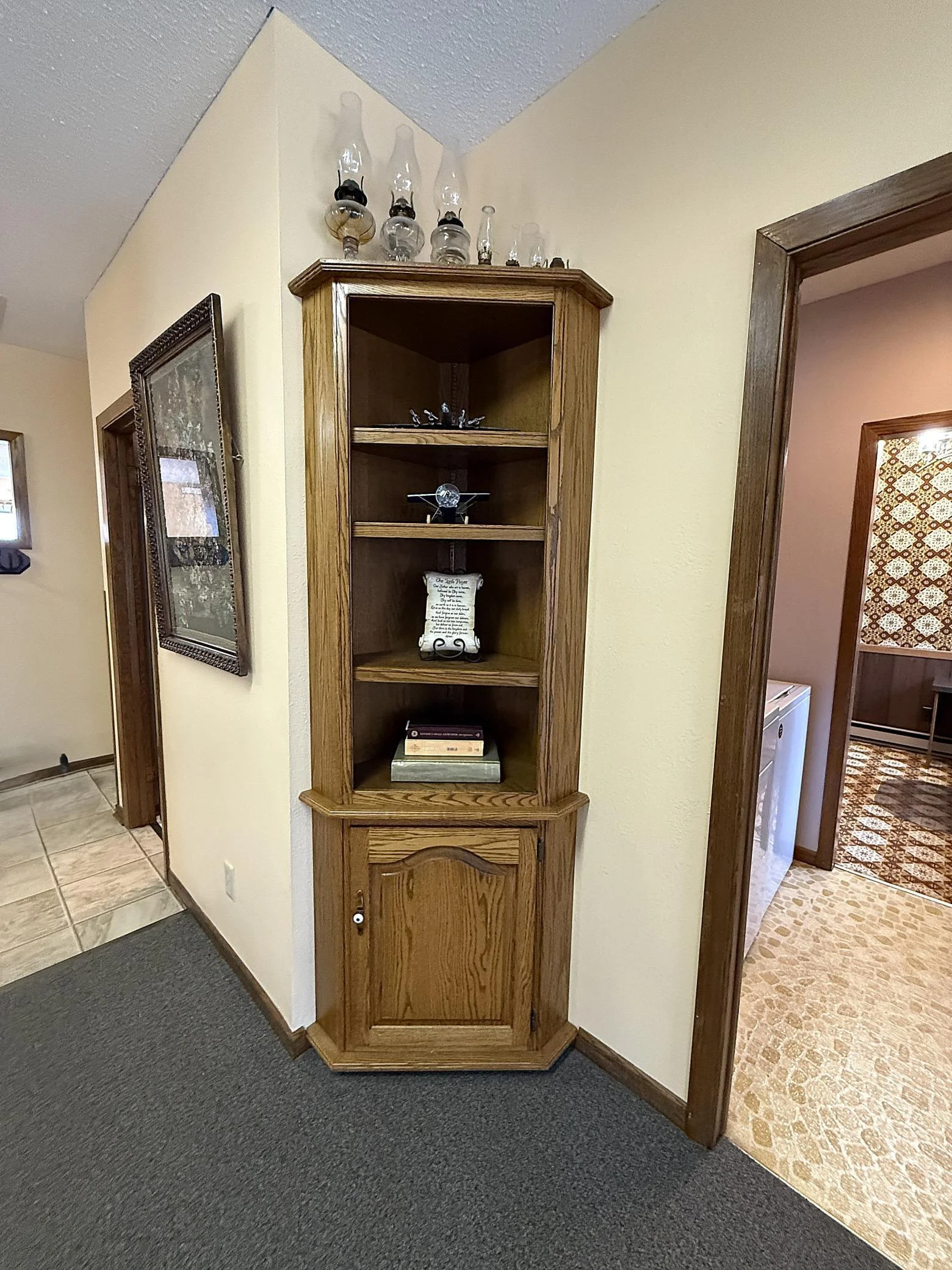 BUILT INS.JPG