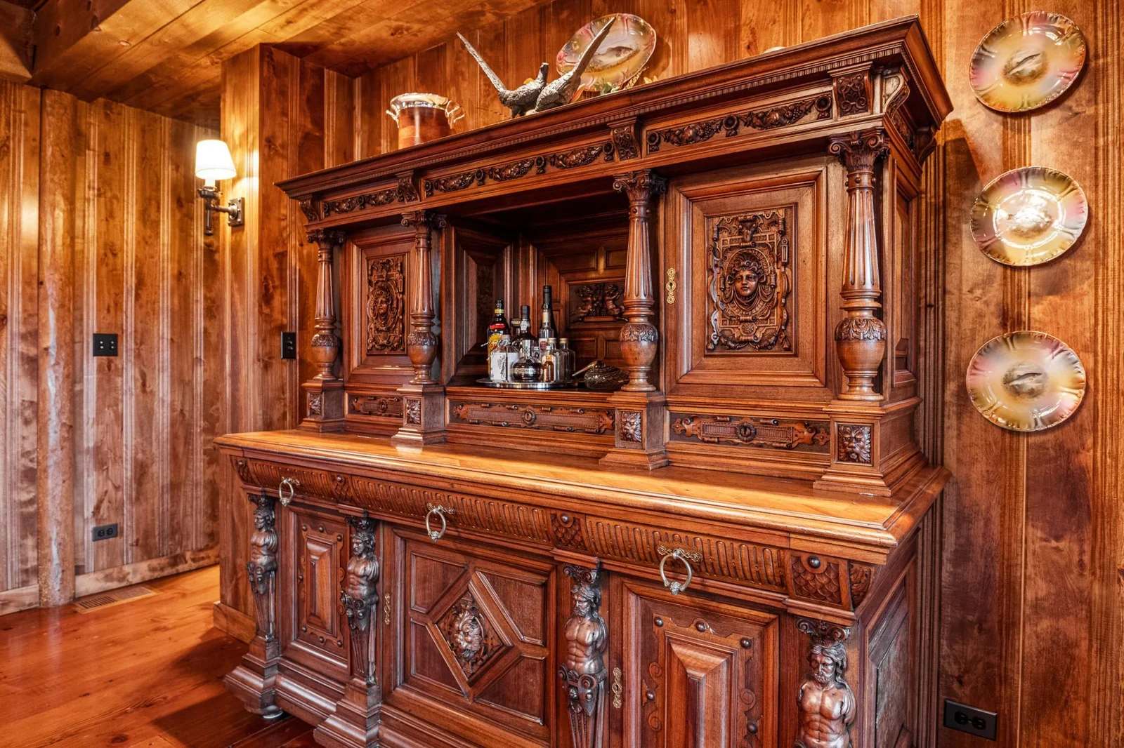 Dining buffet