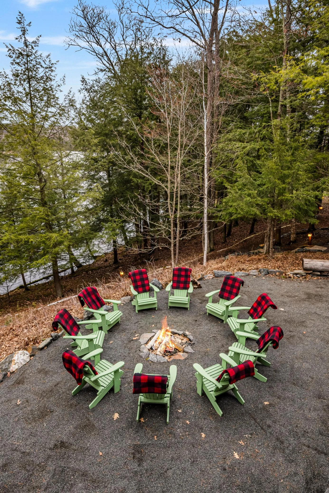 Firepit Lakeside
