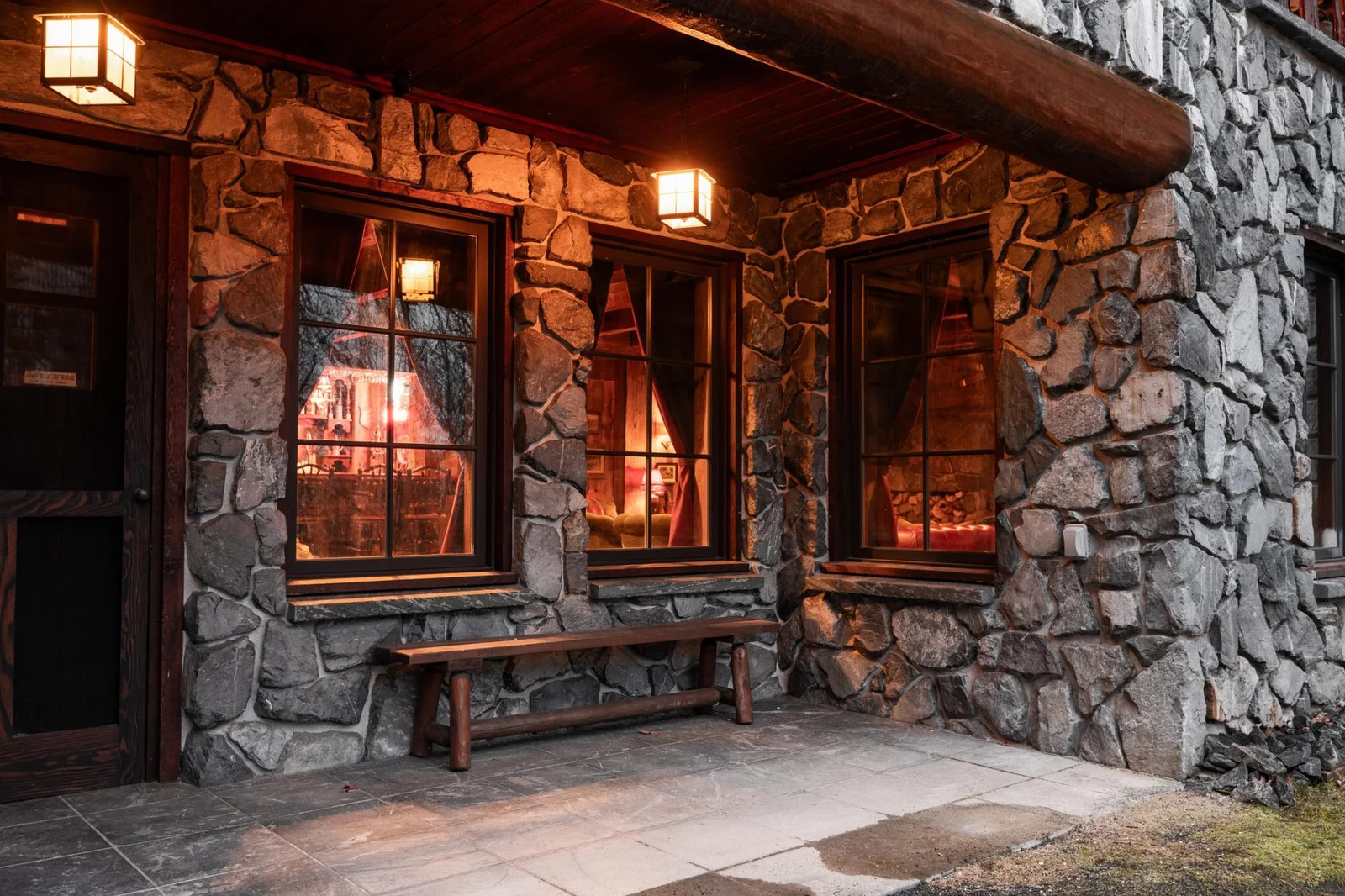 Lake Side Entry