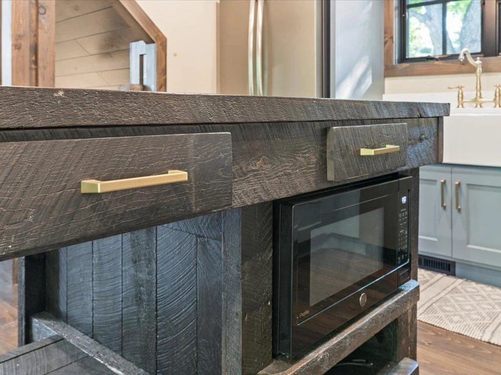 Huge barnwood island is awesome.