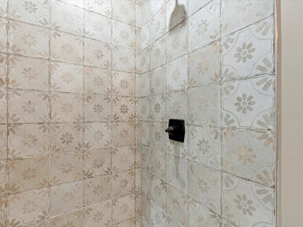 Love the tile shower!