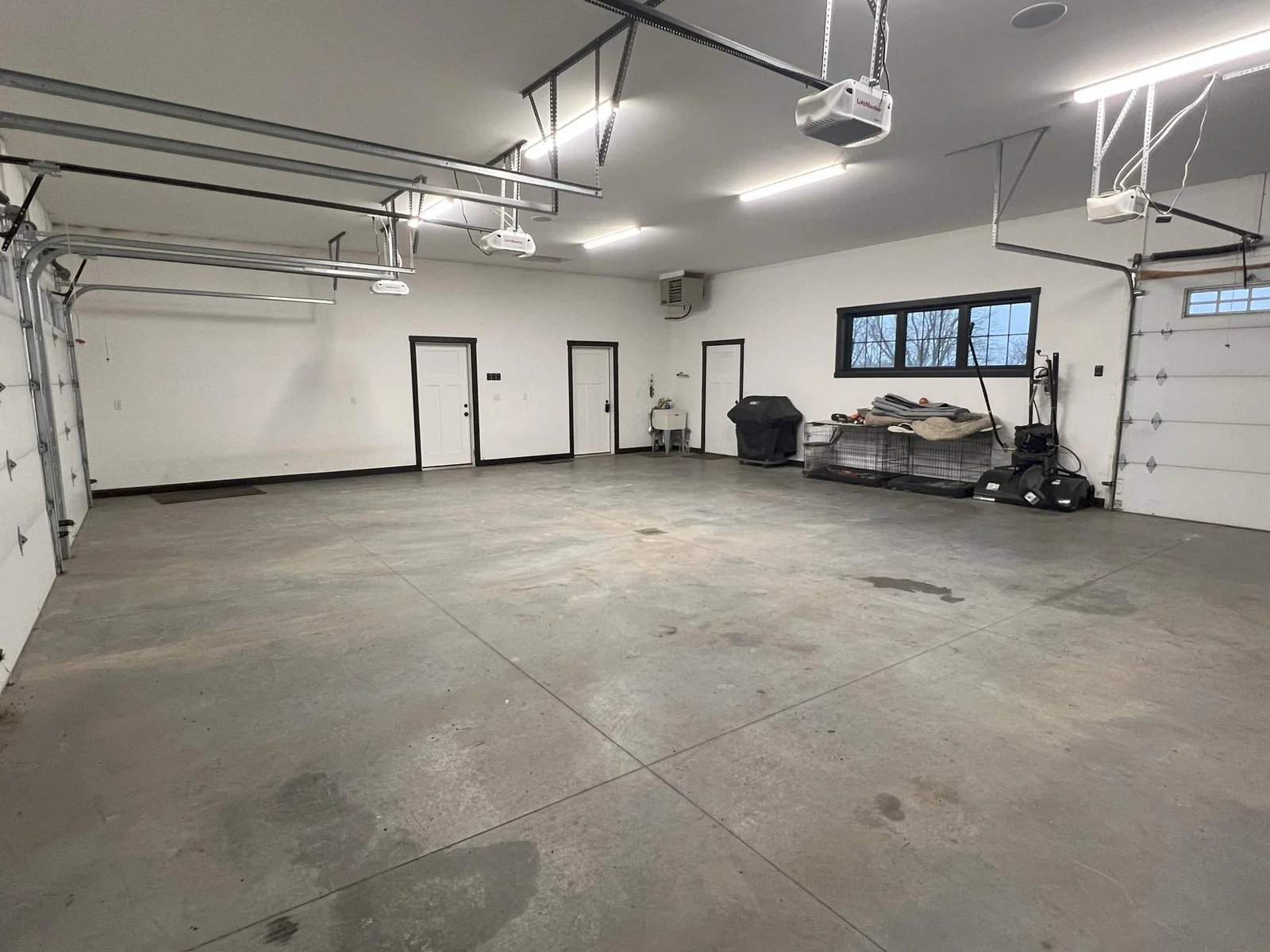 Three Stall Heated Garage.jpg