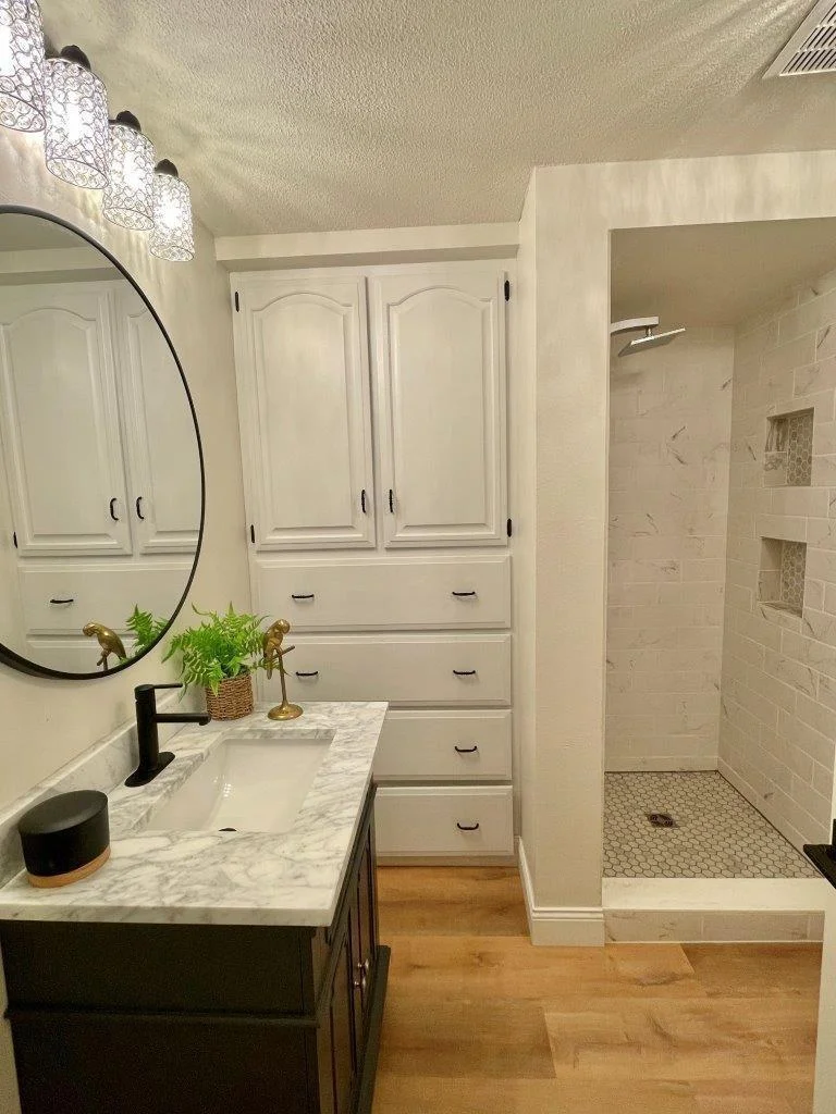 12-Bath 1 - main floor.jpg