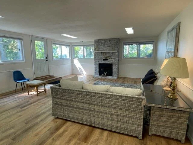 18-Family room in walk out lower level (1).jpg