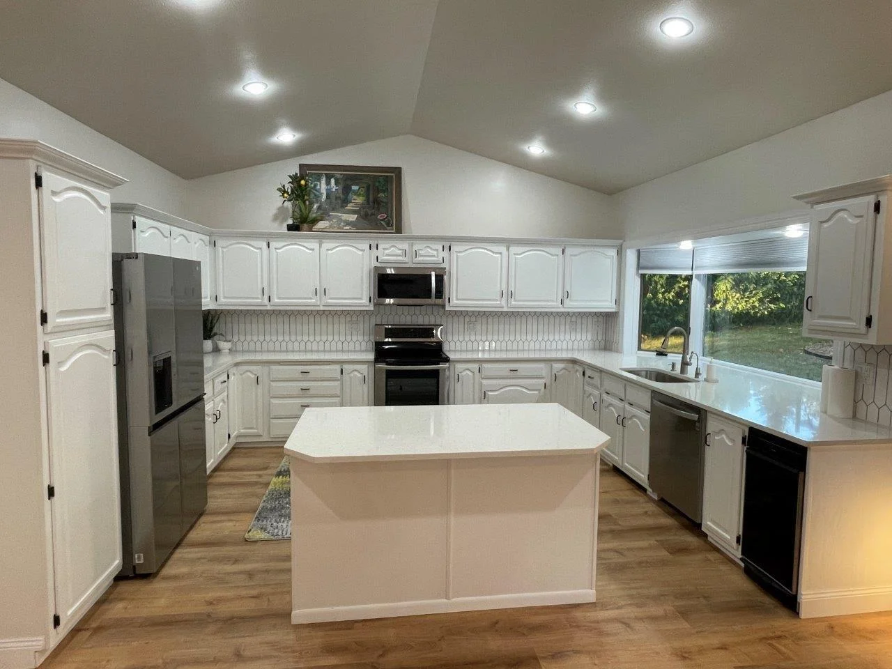 8-Kitchen (4).jpg