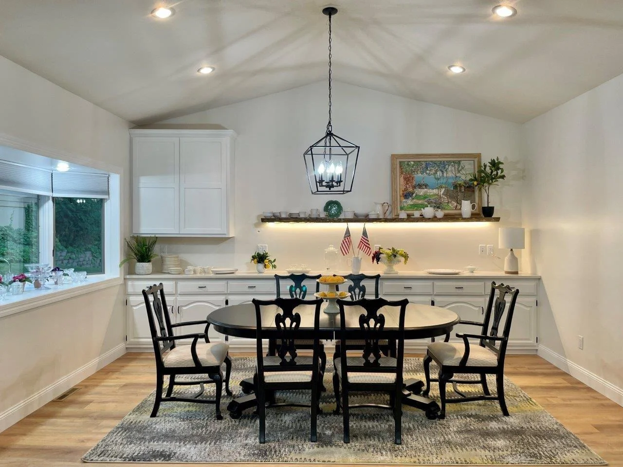 9-Dining area 1 (3).jpg