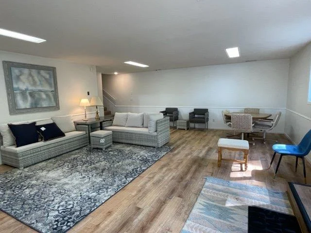 18-Family room in walk out lower level (3).jpg