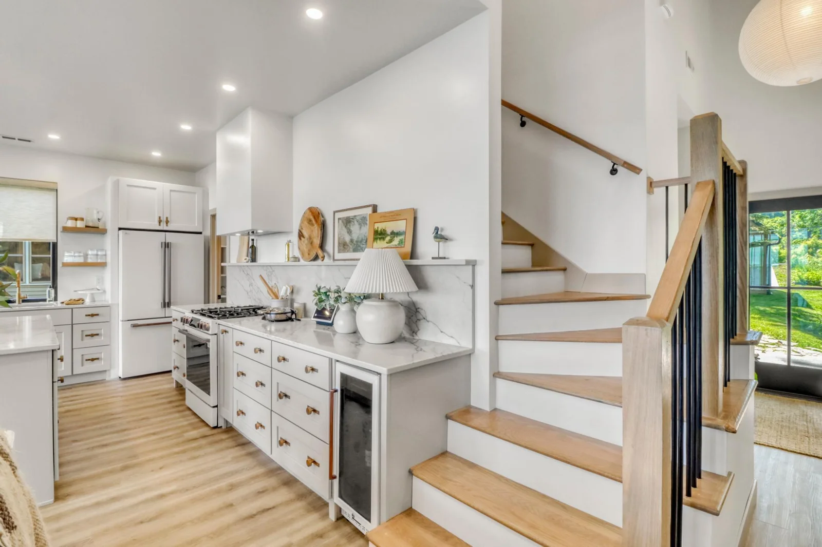 Kitchen1_4.JPG
