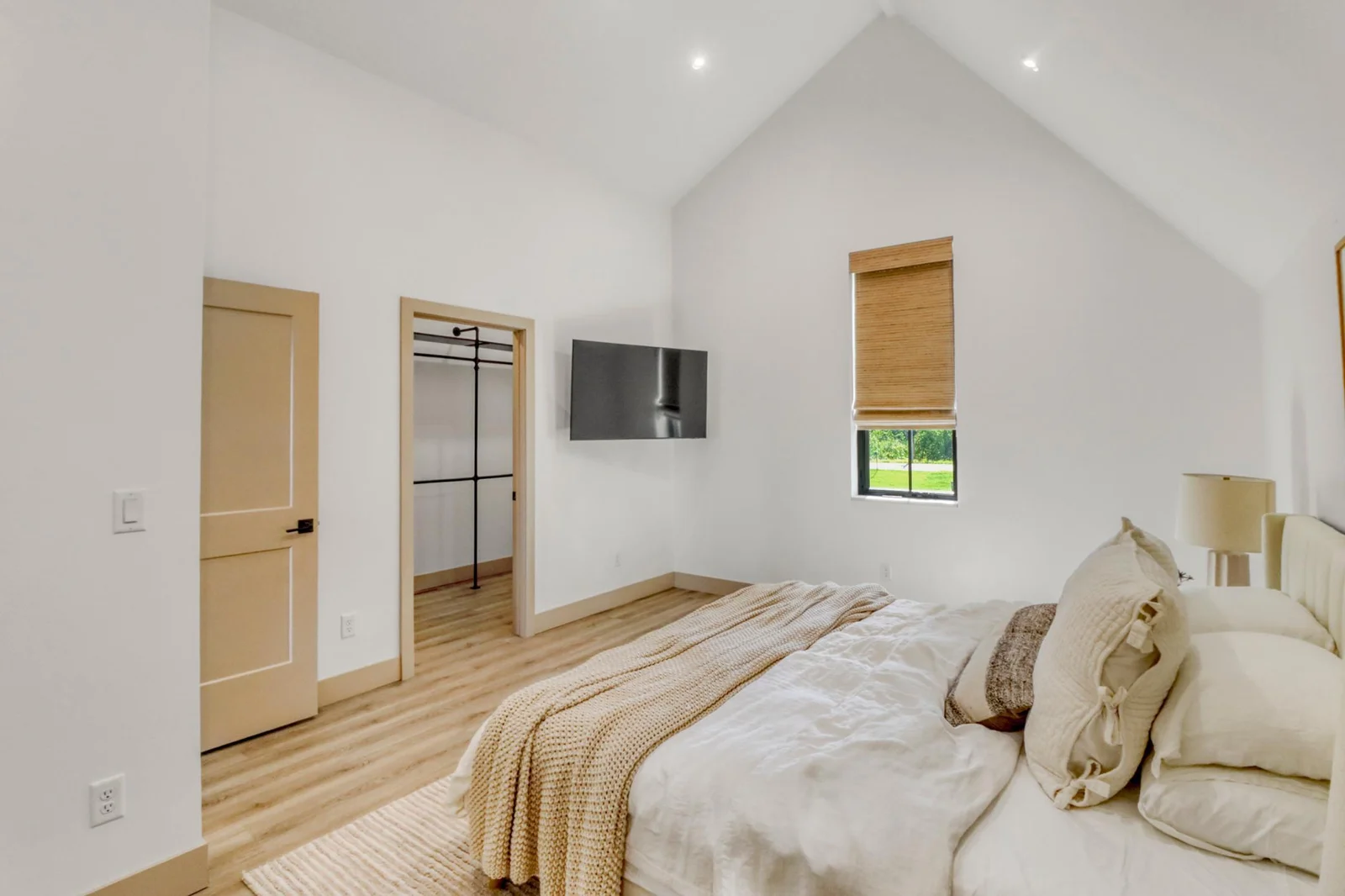 Upstairs Bedroom1_2.JPG