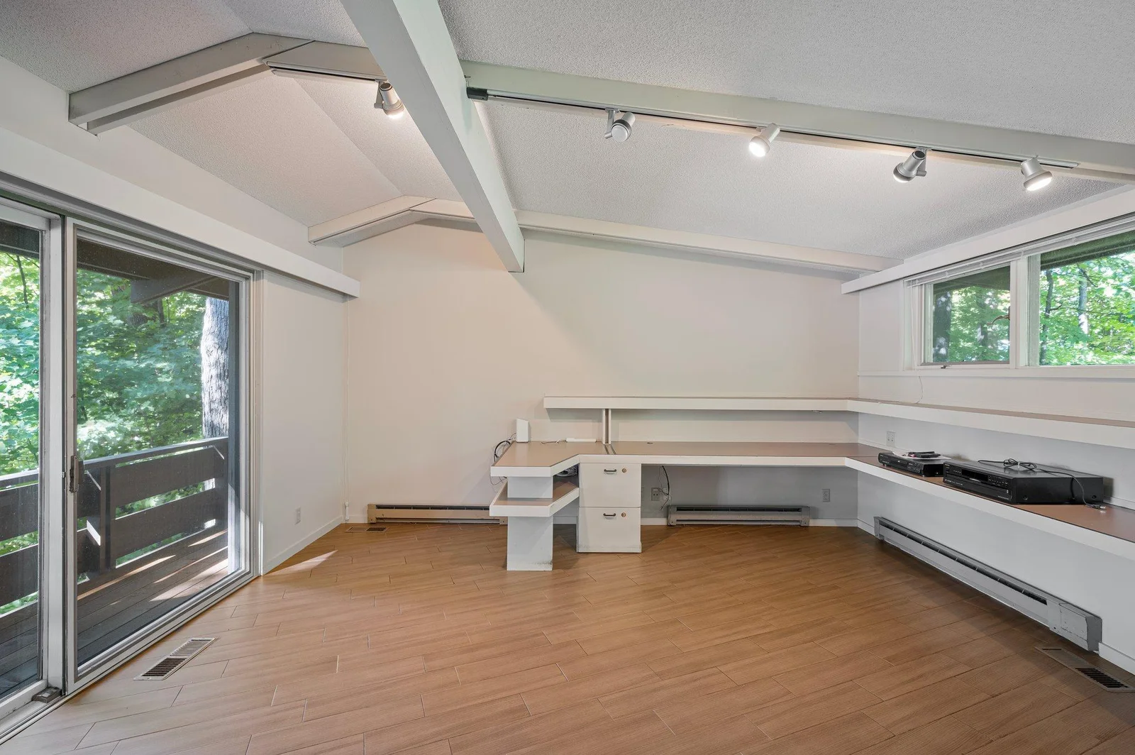 Main Level Office