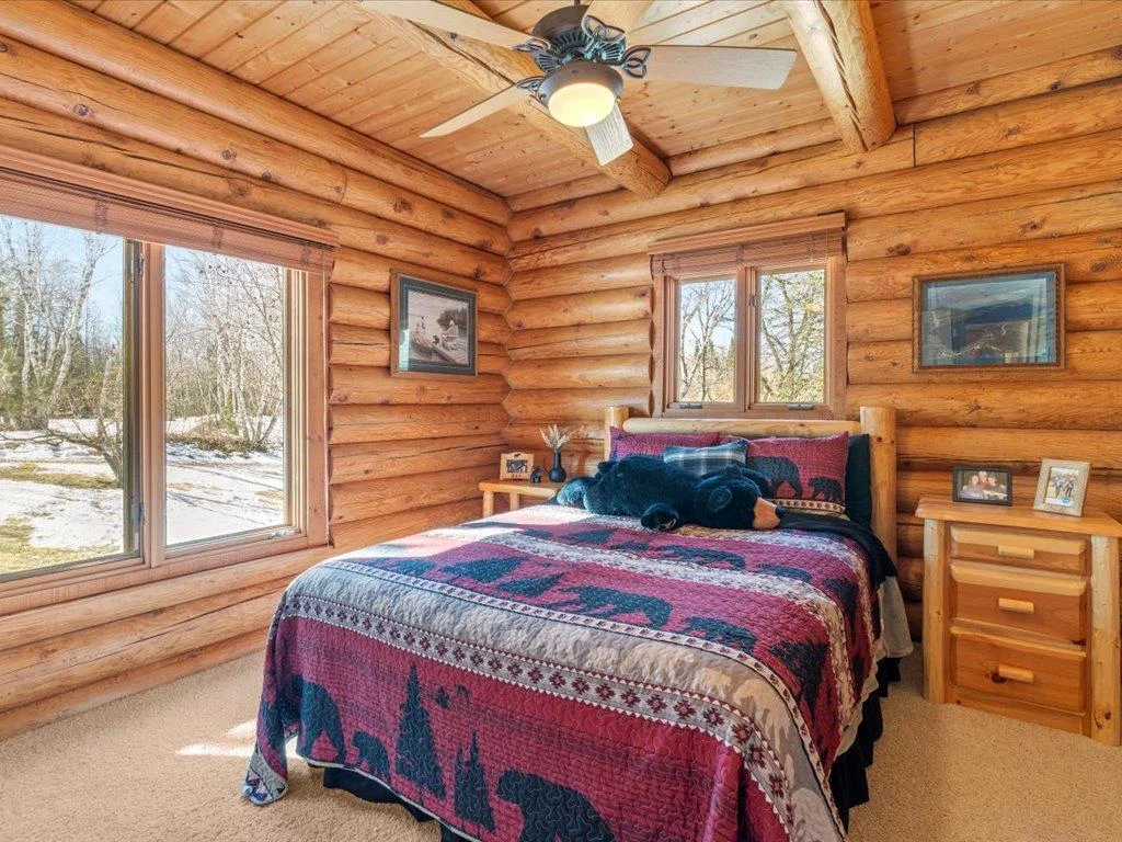 Main level 1st bedroom.