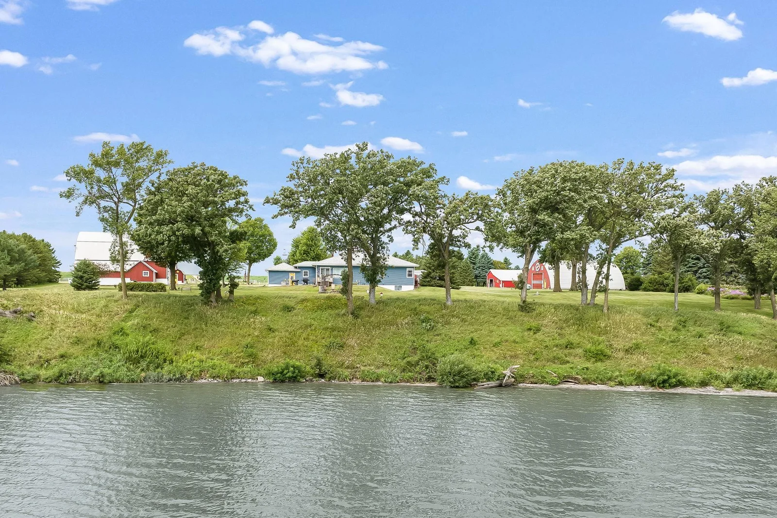 570 190th Ave Fairmont MN-06.jpg