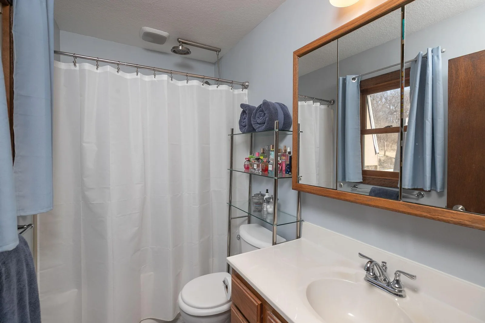 21-web-or-mls-21-Primary Bathroom.jpg