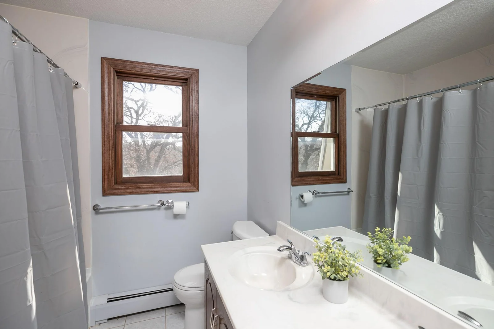 29-web-or-mls-29-Bathroom.jpg