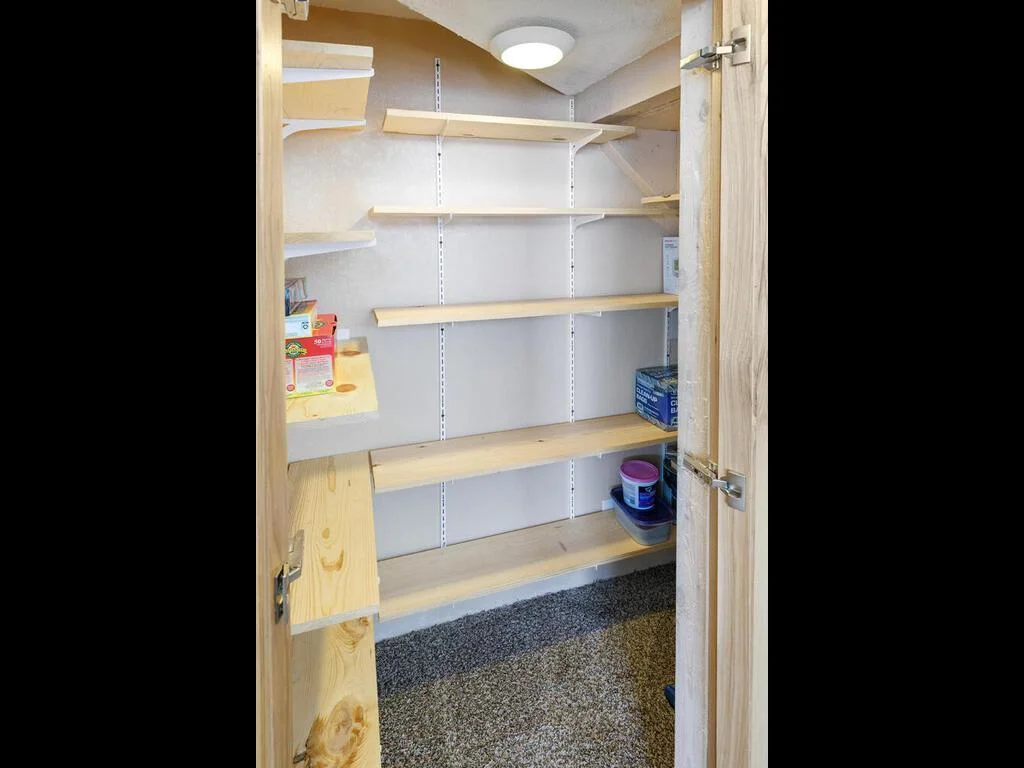 Good Storage Throughout
