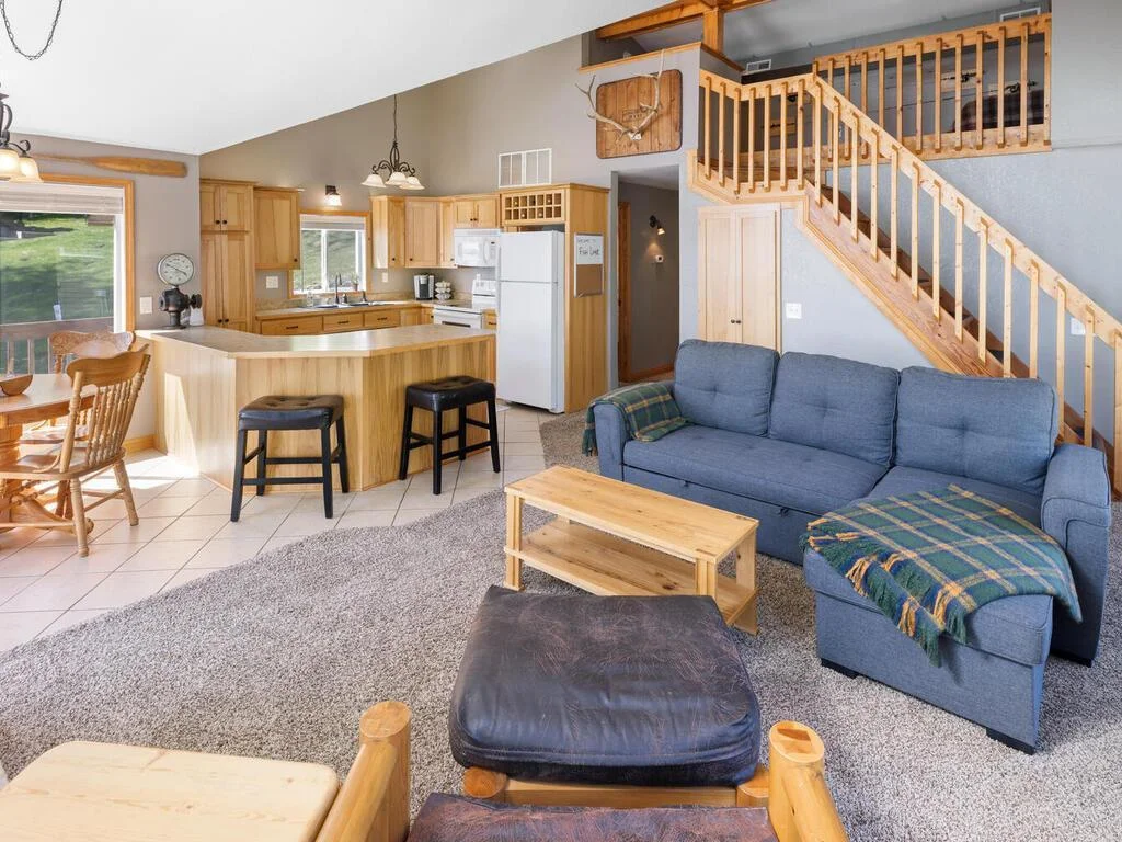 Note The Upper Loft With Space For Little Ones To Play