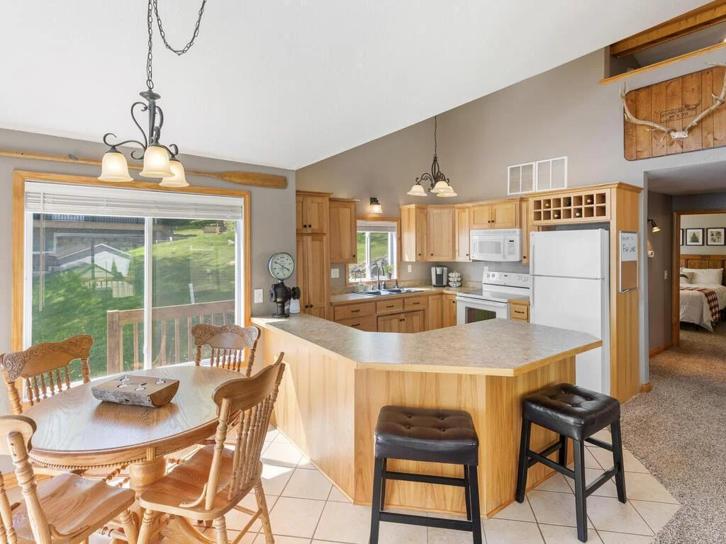 Breakfast Bar Provides Xtra Dining Options