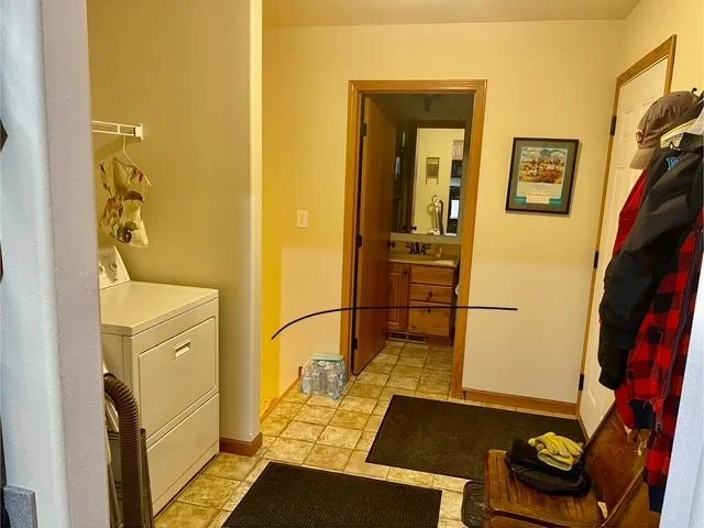 UTILITY RM OFF OF GARAGE