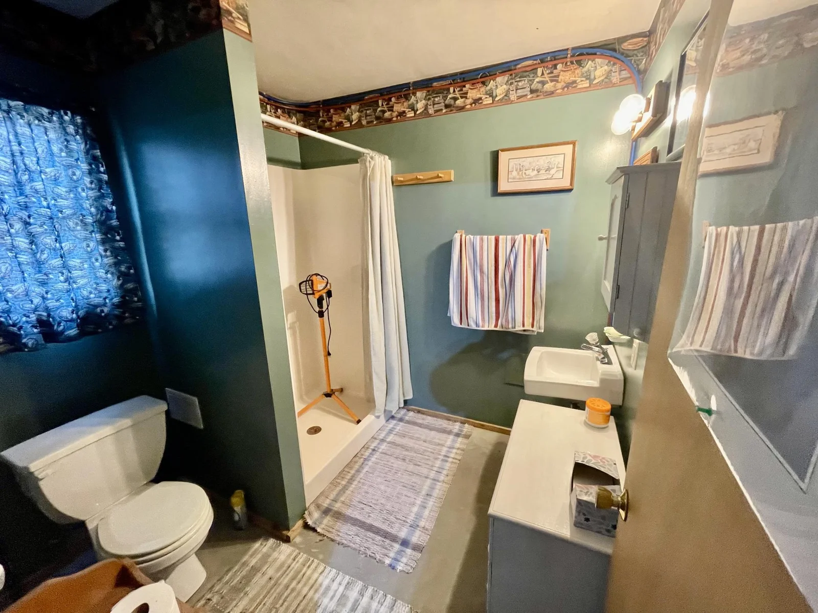 STUDIO GARAGE BATH