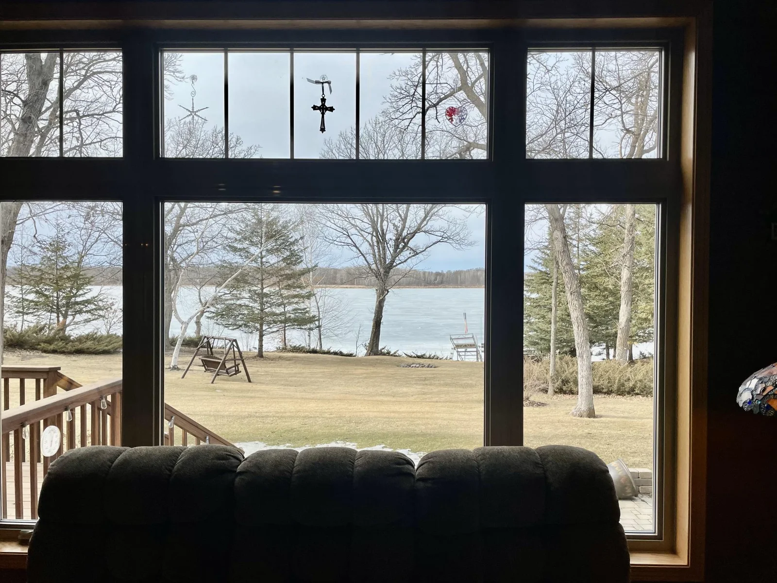 LAKE VIEW LIV. RM