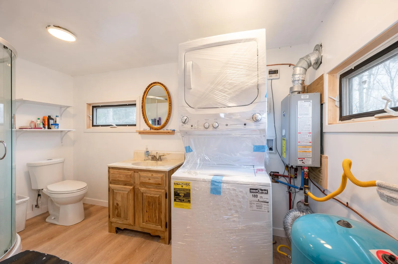 Main cabin bathroom/laundry room