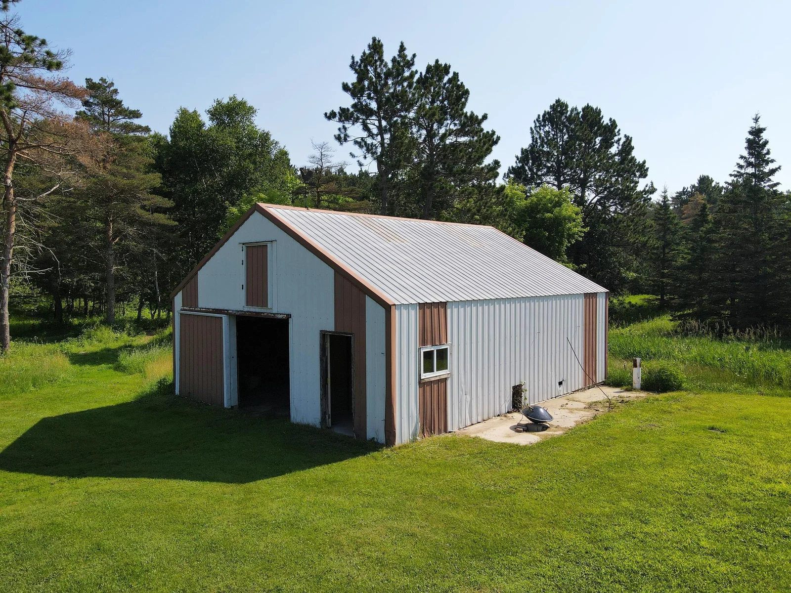 BARN