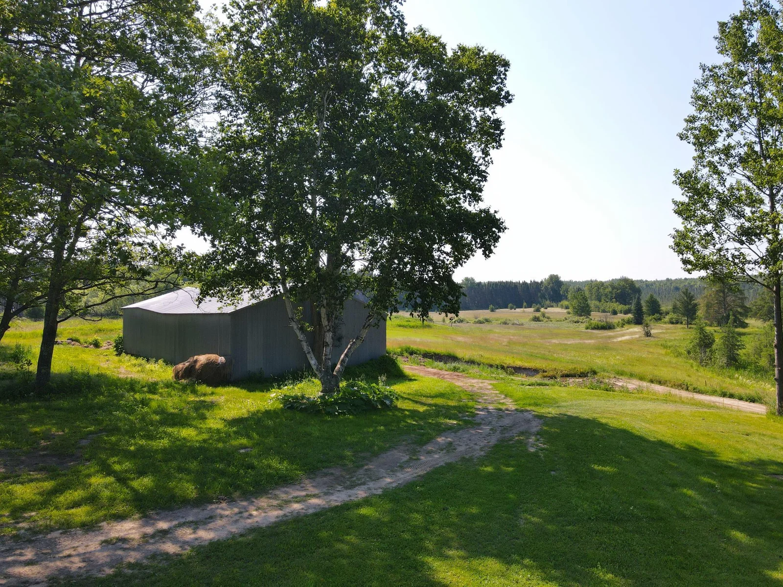 HOBBY FARM SHED EXTERIOR