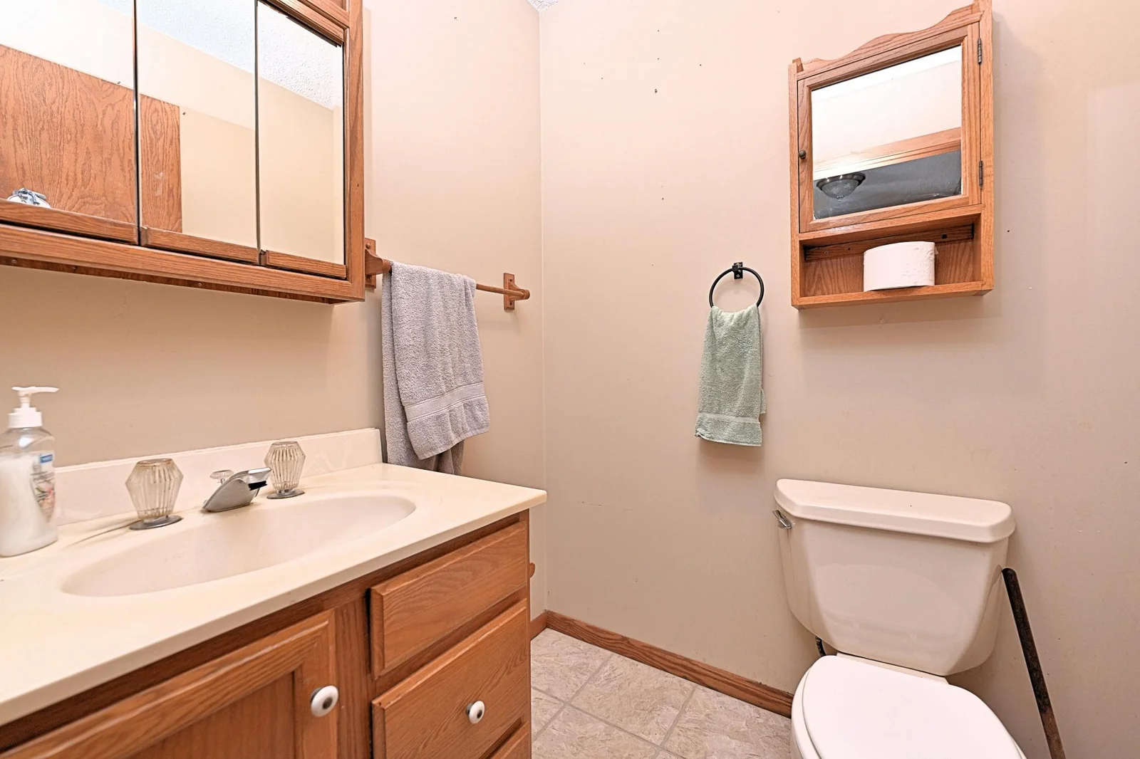 HALF BATH OFF OF THE ENTRY