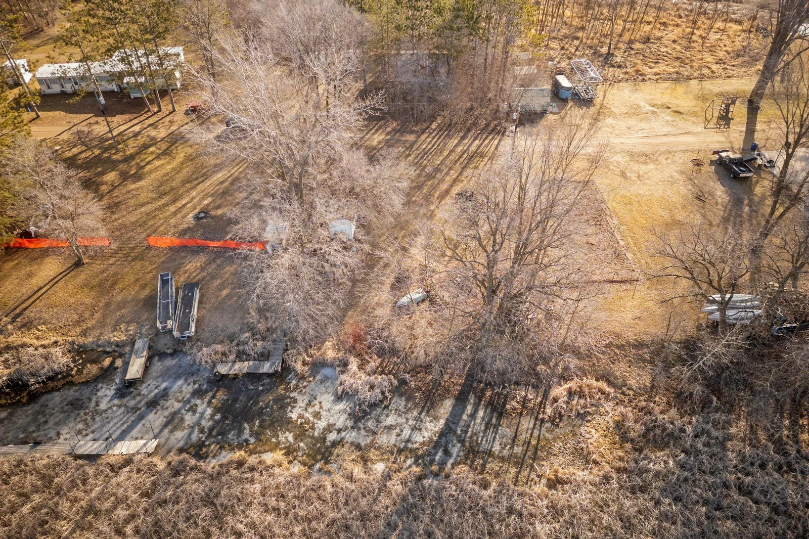 13-web-or-mls-19555 Erie Dr-13.jpg