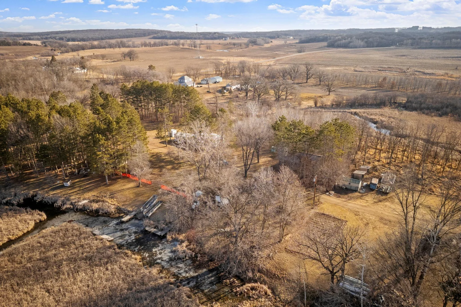 12-web-or-mls-19555 Erie Dr-12.jpg
