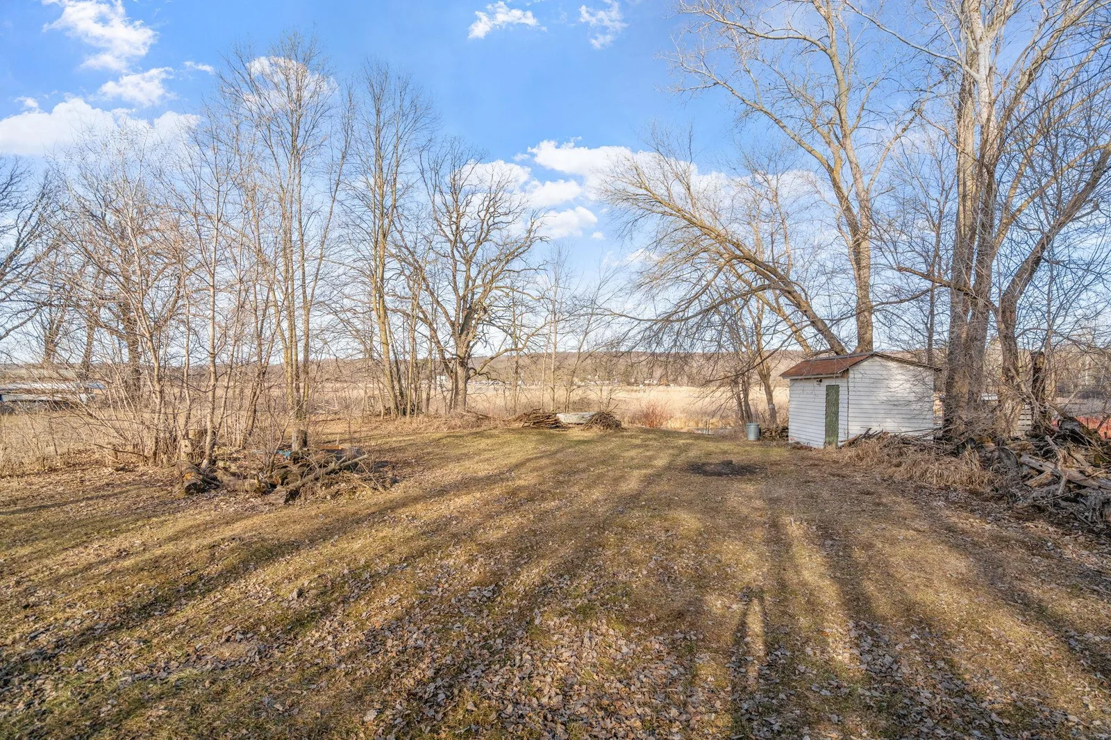 8-web-or-mls-19555 Erie Dr-8.jpg